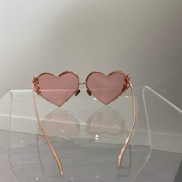 Heart Sunglasses - Picture 5 of 6